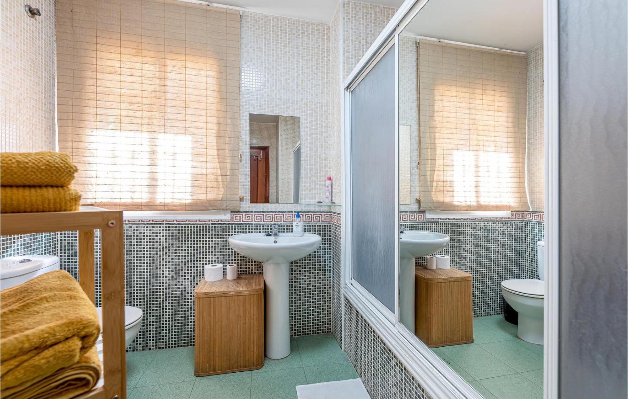 Gorgeous Apartment In Torrox With Wifi Luaran gambar